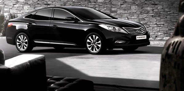 现代频繁出手,又推第六代雅尊,全装进口,是否真的是临死反扑