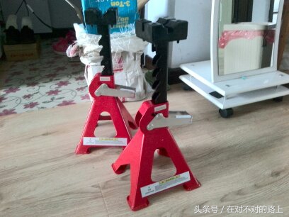 自带机油机滤找汽修厂更换多少钱,自己更换机油机滤