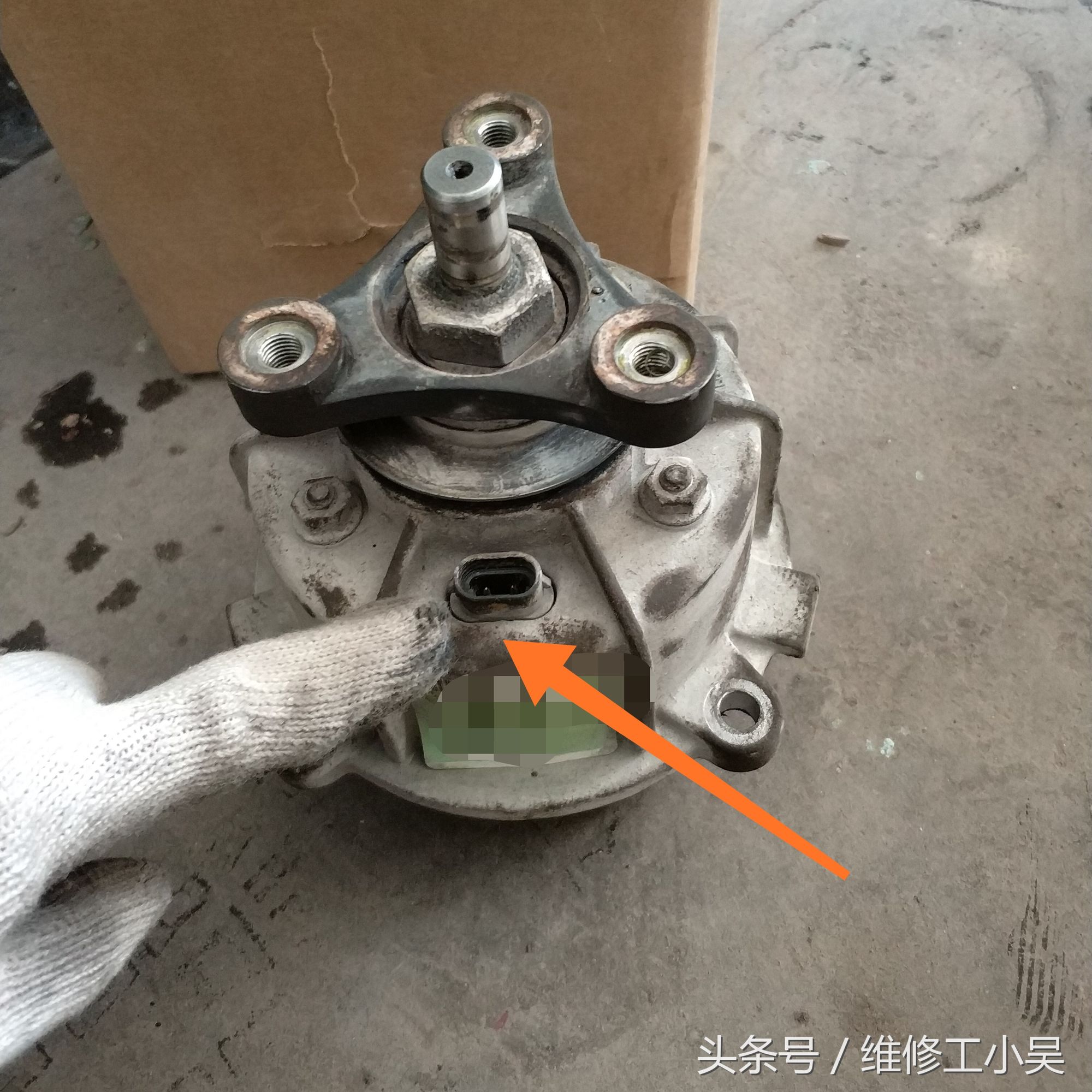 现代底盘嘎吱嘎吱响,两万公里底盘咯噔咯噔异响