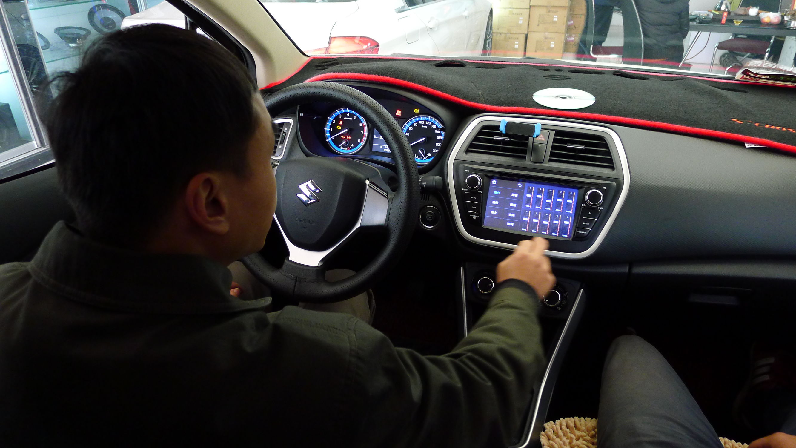 铃木锋驭汽车音响升级dsp功放,长安铃木锋驭音响改装