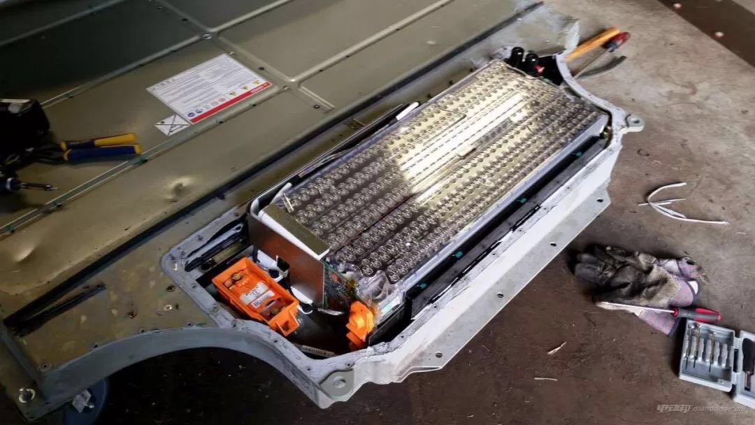 2万多铃木三厢拉力车,2万块的铃木