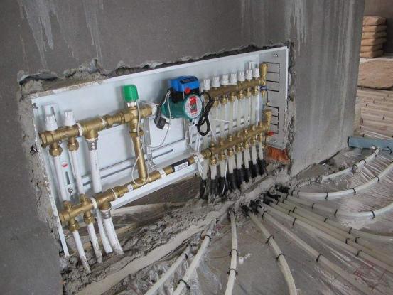 伟星地暖分水器安装图解视频,地暖分水器高度正确安装方法视频