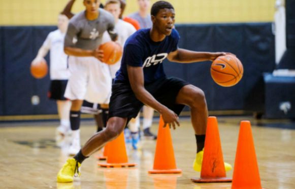 运球老不稳教学视频,感受极致的运球节奏库里过人技巧