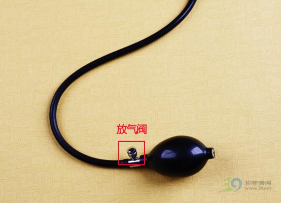 鱼跃台式血压计使用方法,手把手教你台式血压计