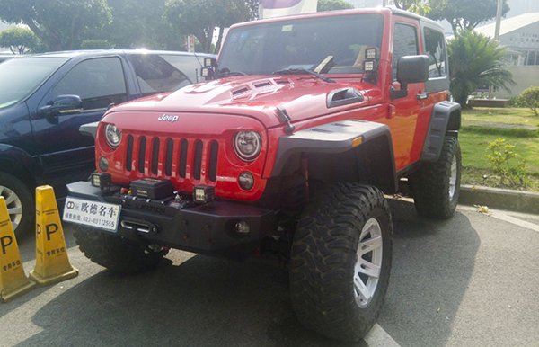 买十几万jeep牧马人的感受,2020款jeep牧马人丛林限量版