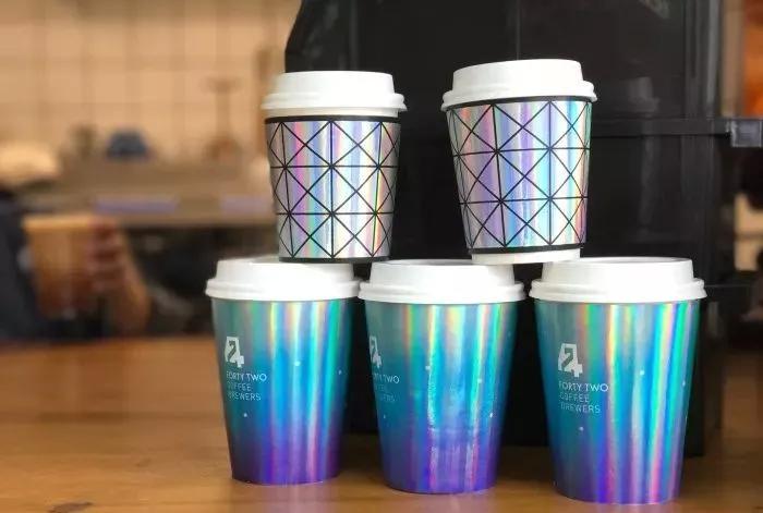 水果店咖啡、菜场咖啡、看魔都这些小窗咖啡店肉搏星爸爸!