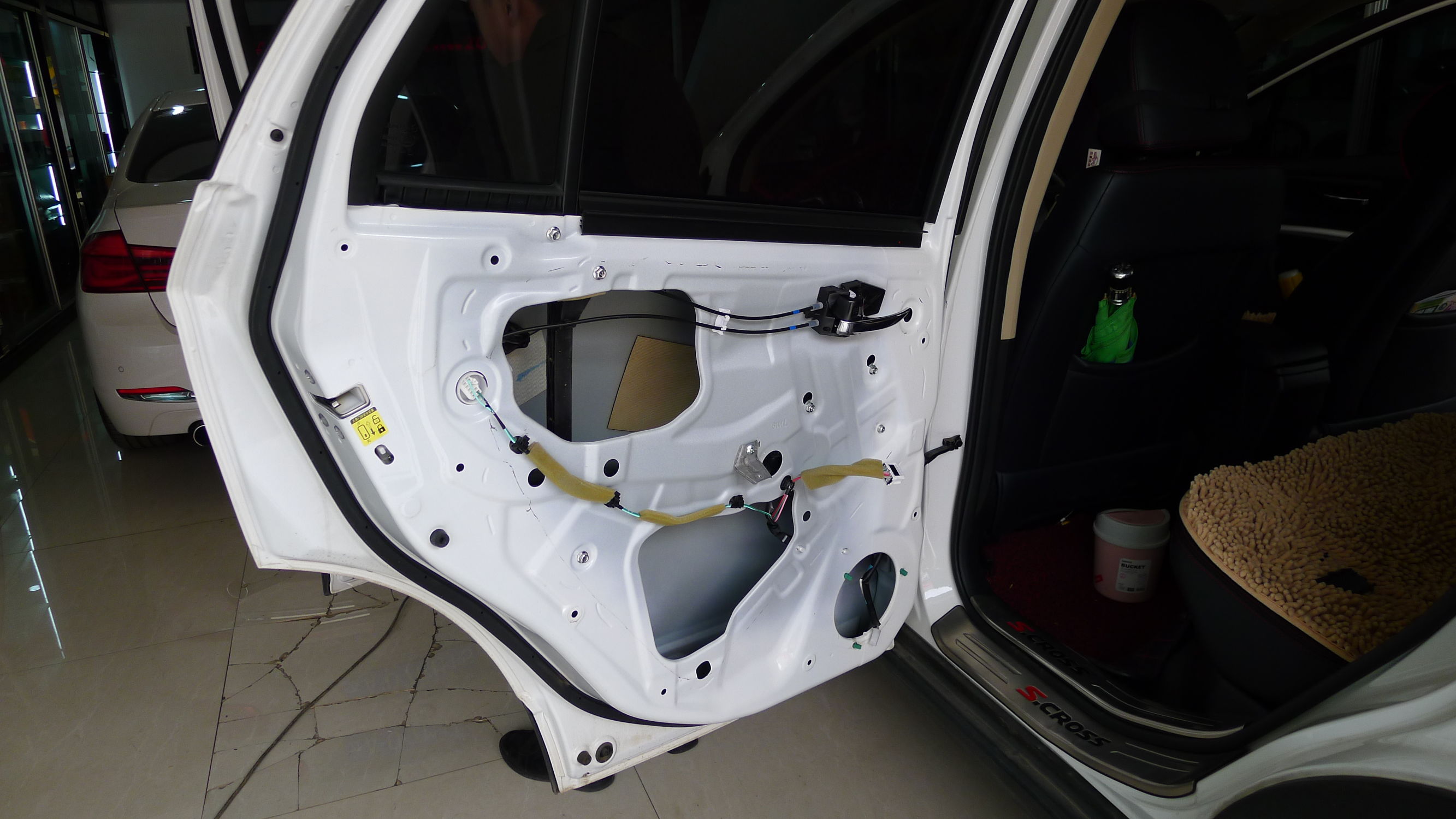 铃木锋驭汽车音响升级dsp功放,长安铃木锋驭音响改装