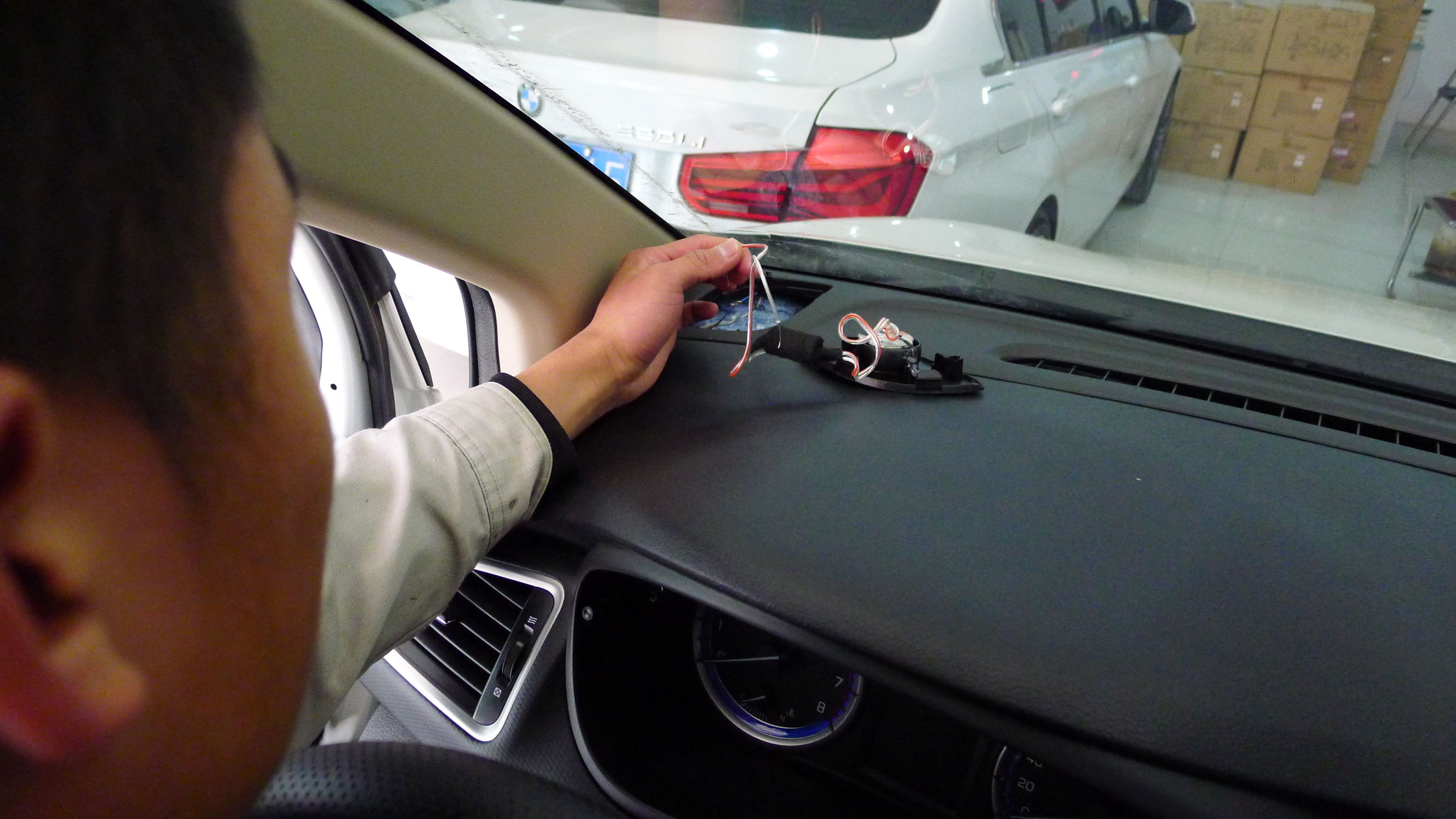 铃木锋驭汽车音响升级dsp功放,长安铃木锋驭音响改装