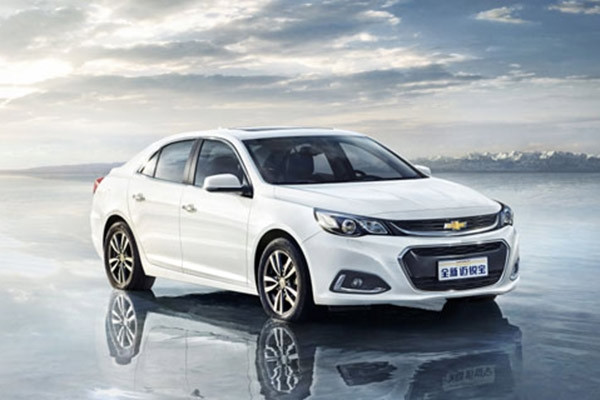 科鲁兹和迈锐宝前脸的区别,科鲁兹和迈锐宝方向盘一样大吗