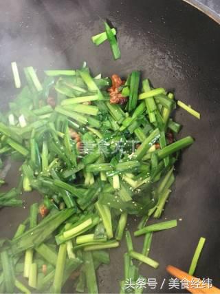 韭菜炒核桃的功效做法大全,韭菜炒核桃详细做法