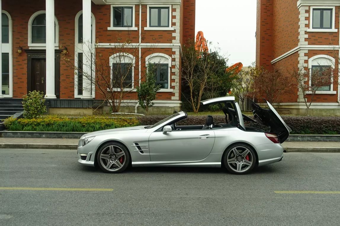 奔驰敞篷车又便宜又好看跑得还快,奔驰sl63amg敞篷落地价2021款