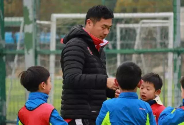 从暖秋到严冬，明基悦宁体育中心青训点秋季班今日正式结业！