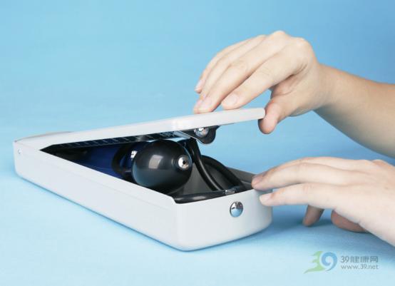 鱼跃台式血压计使用方法,手把手教你台式血压计