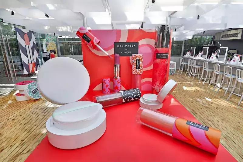 少女梦中挥之不去的彩爆巨人国闪现魔都，仅限3天！