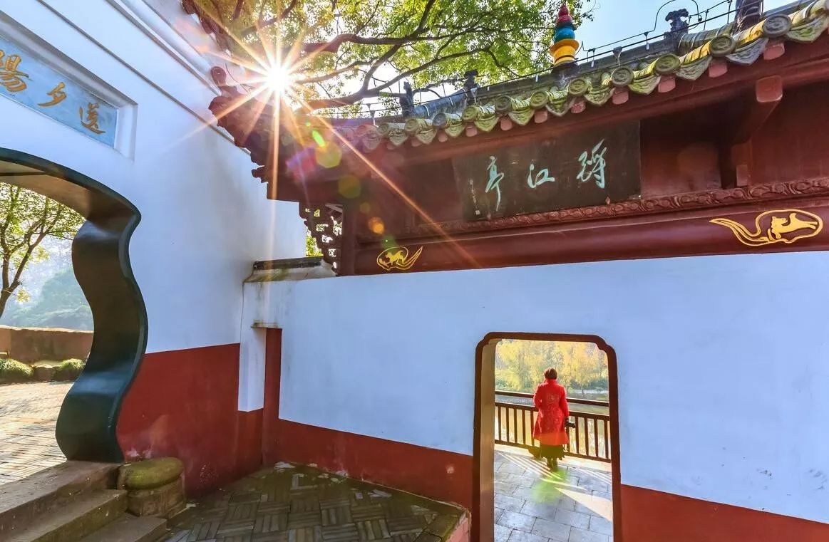 黄冈，这里不只有学霸和试卷