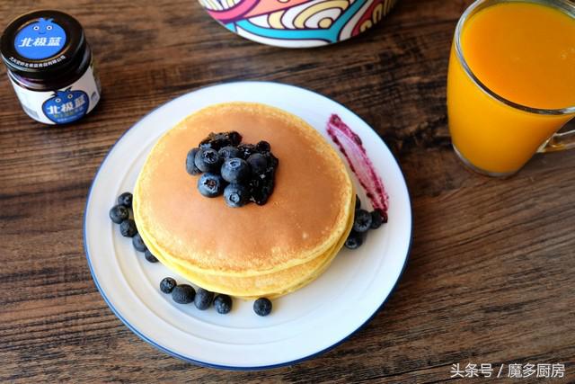 用鸡蛋和面粉做鸡蛋松饼,如何只用鸡蛋面粉做松饼