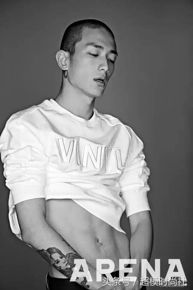 剃光头后变帅了,邋遢男剪掉头发之后变成帅哥