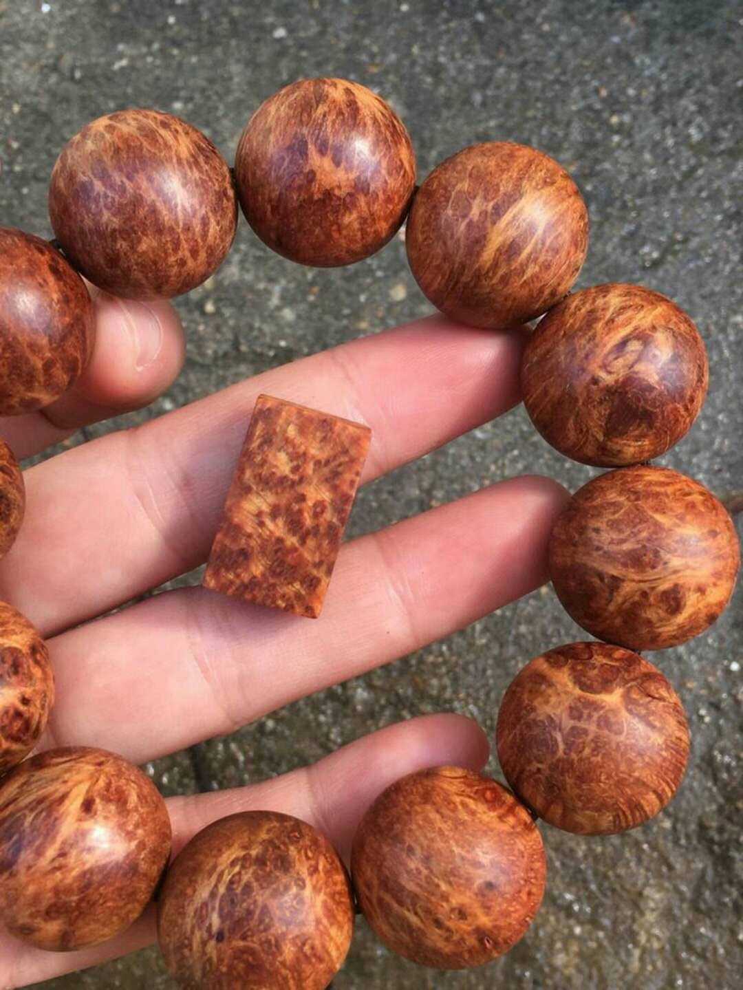 太行崖柏雷击木手串怎么盘玩,崖柏手串怎样快速盘出包浆