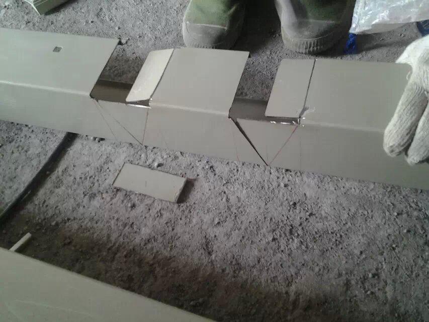 简单实用的桥架弯头做法,最简单的九十度桥架弯头制作方法