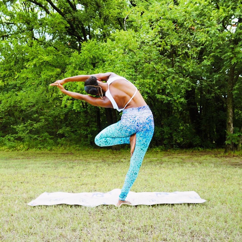 一组让身材变优雅的体式,女人多练习