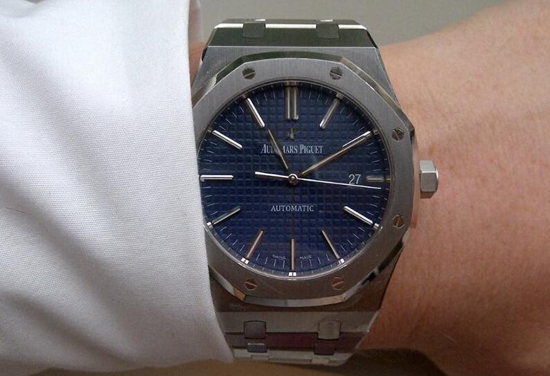 10来万的表哪个最保值,百达翡丽最便宜的手表多少钱一块