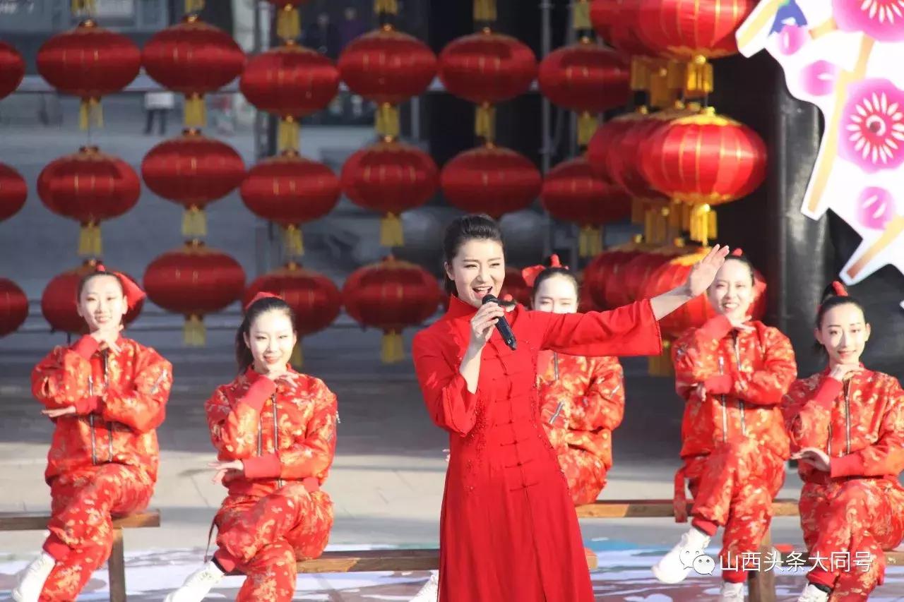 偶遇阎维文朱迅,朱迅东西南北贺新春是春晚吗