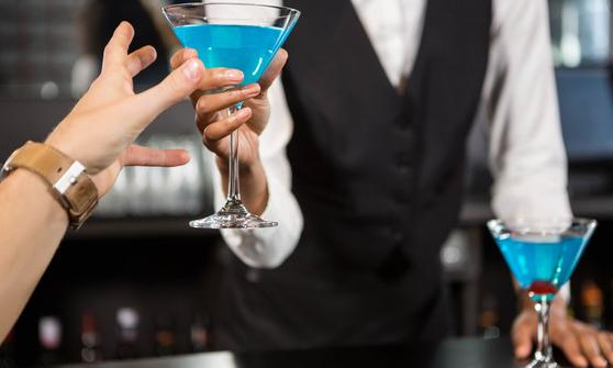 生意最好的酒吧是如何经营,做酒吧营销如何快速起步