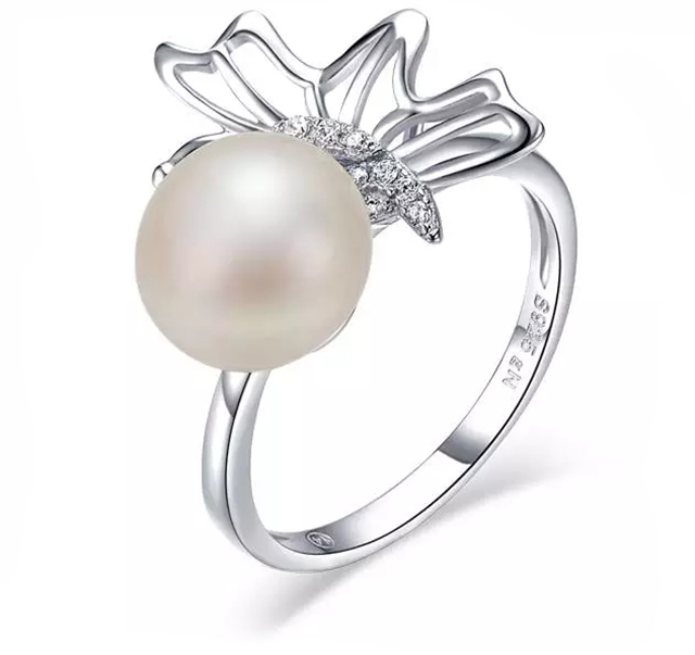 真理!首饰上最易忽视的地方总会隐藏大秘密