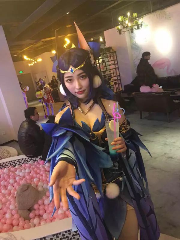 无锡开出首家手游吧小伙用打游戏来创业