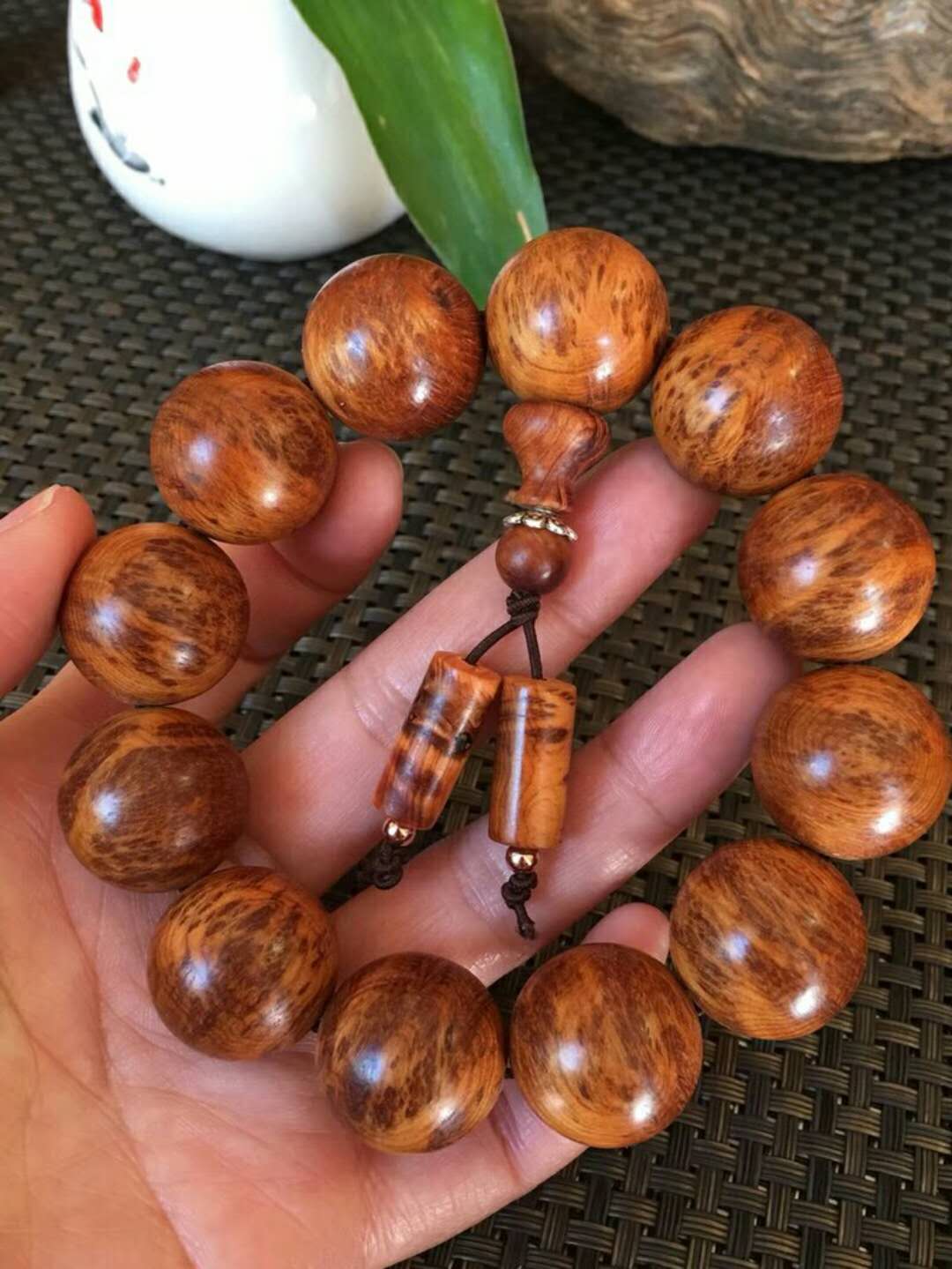 太行崖柏雷击木手串怎么盘玩,崖柏手串怎样快速盘出包浆