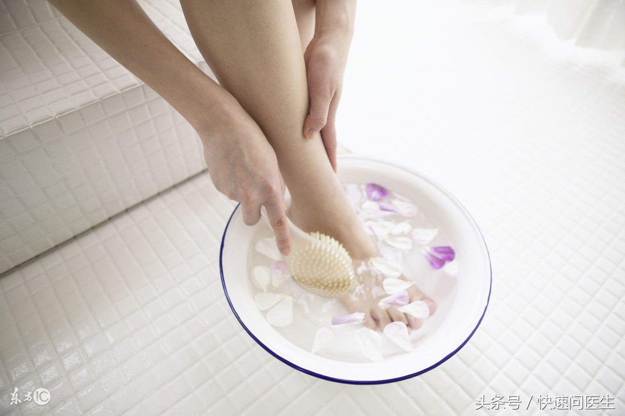 艾草泡脚的好处与功效禁忌是什么,艾草泡脚的正确方法与禁忌