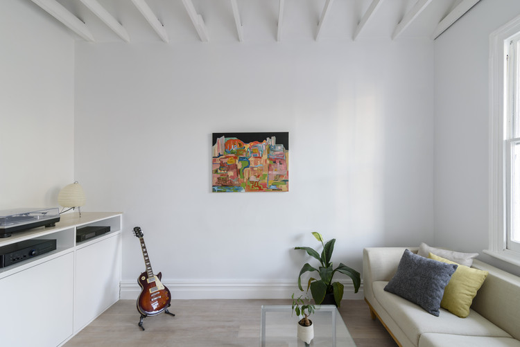 英伦风格小屋书籍,英伦小屋卧室家具图片