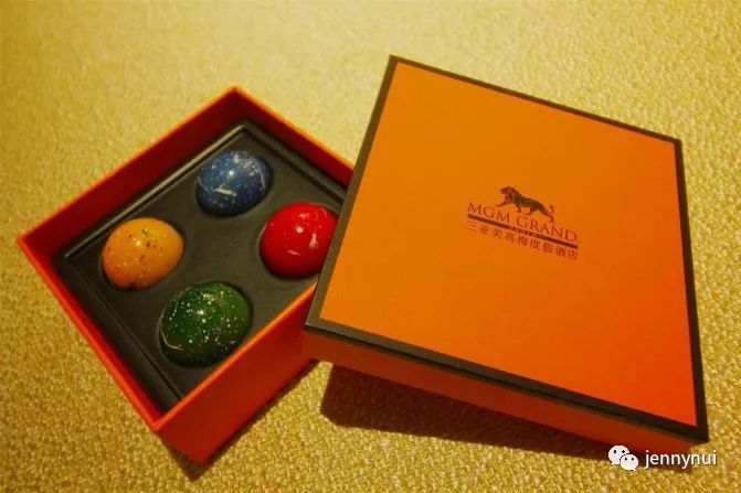 带父母去三亚需要多少钱,三亚旅行攻略带什么吃的