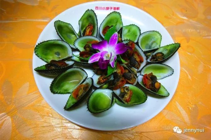 带父母去三亚需要多少钱,三亚旅行攻略带什么吃的