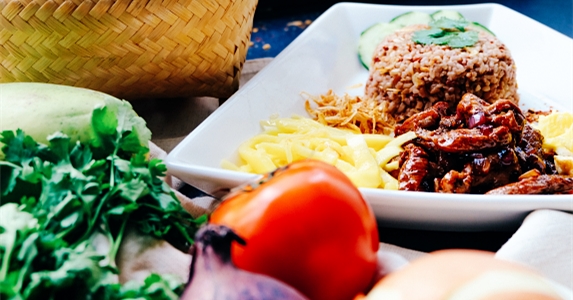 真实故事再现妻子的谎言,真实故事袖珍妻子