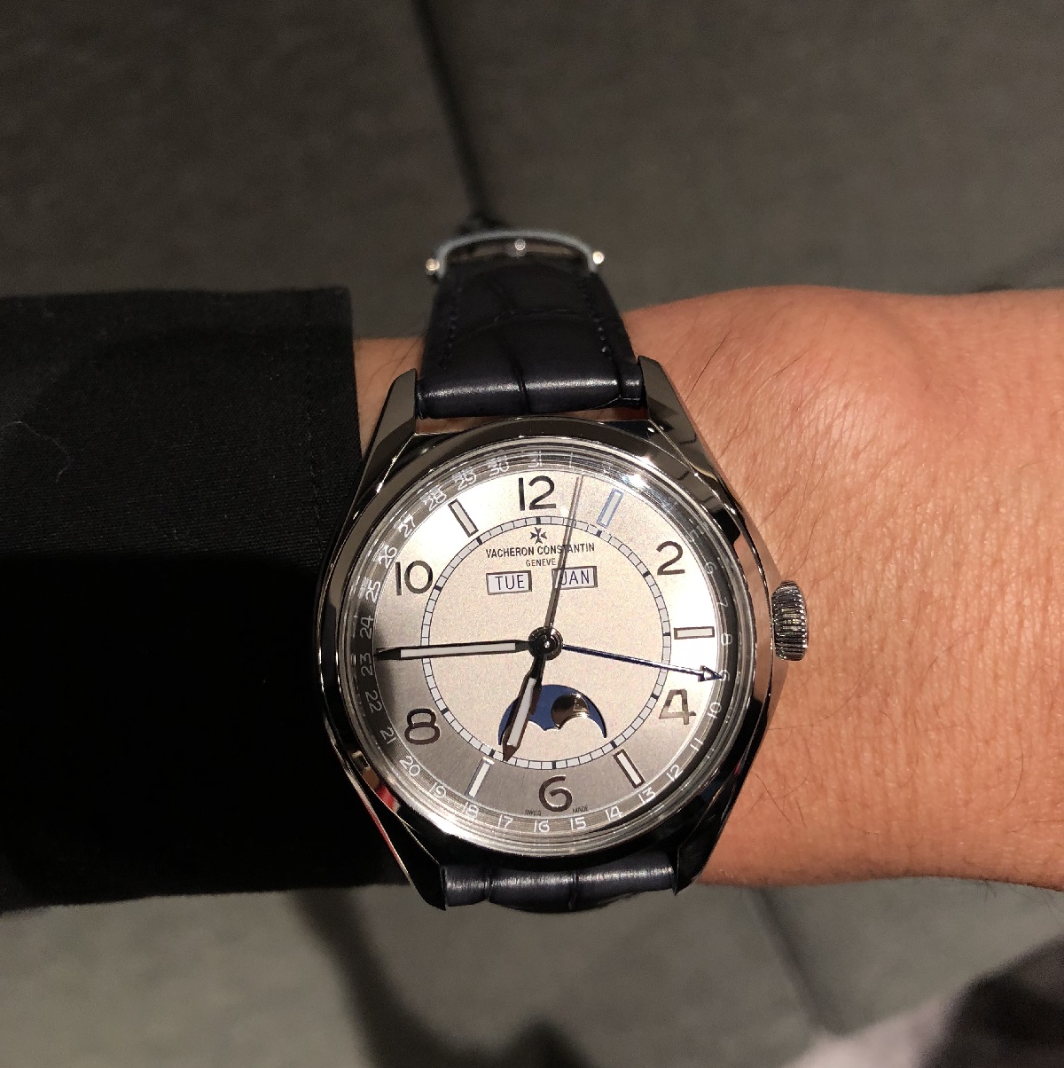 5万买劳力士还是欧米茄的腕表,二手积家和卡地亚怎么选