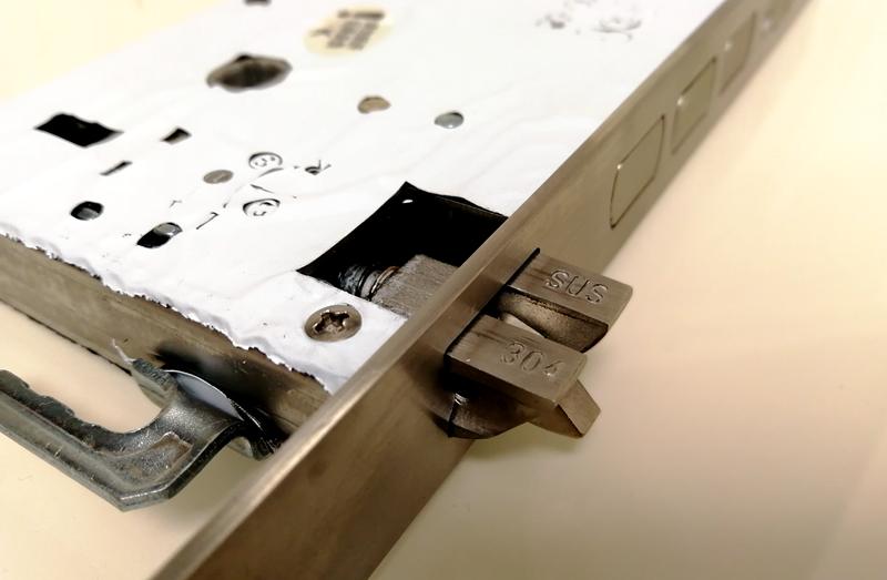 谁是您新年的贴心门神，有了乐居智能指纹锁就放心了