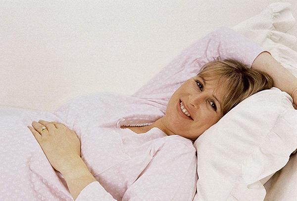 孕早期胎盘前置怎么办,孕中期前置胎盘孕妇注意事项