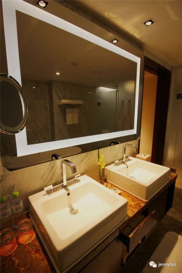 带父母去三亚需要多少钱,三亚旅行攻略带什么吃的