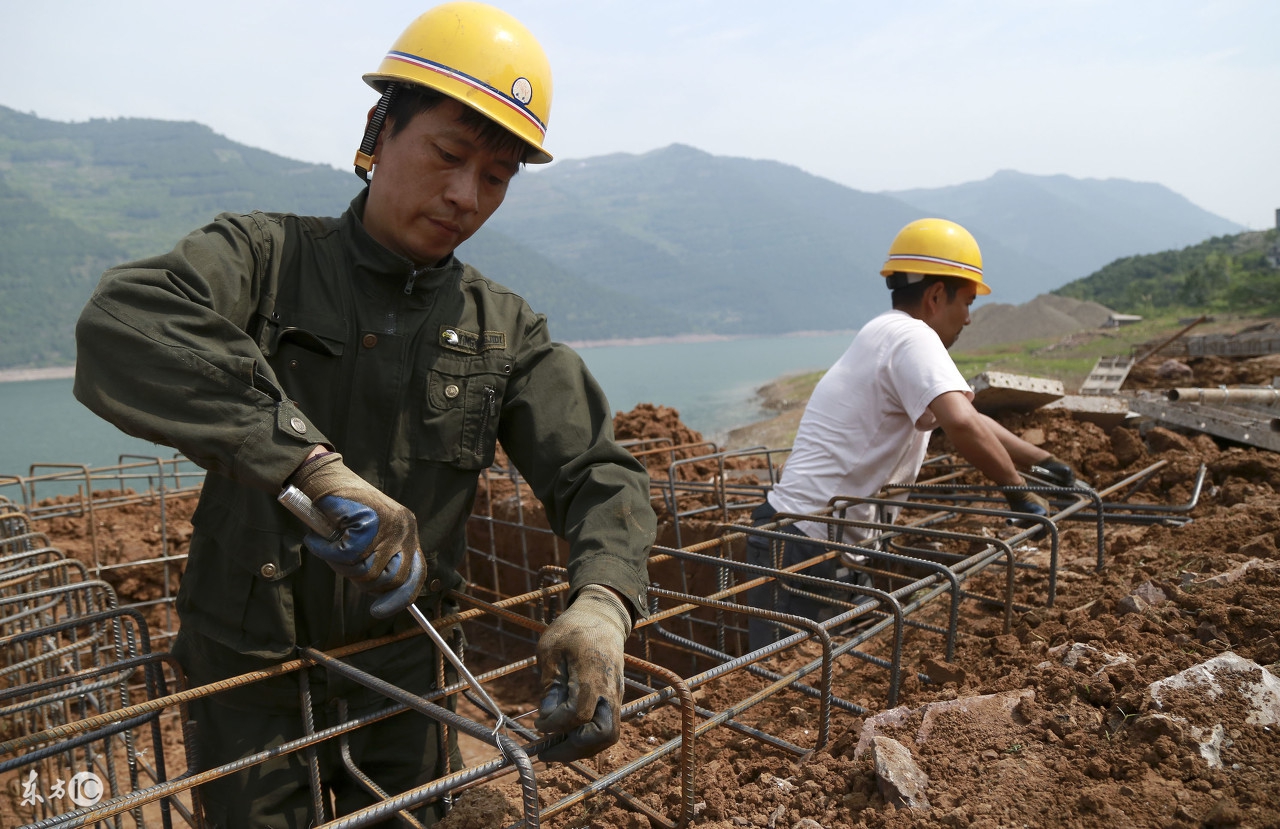 目前抗滑桩施工报价明细表,抗滑桩锚索桩间板施工流程