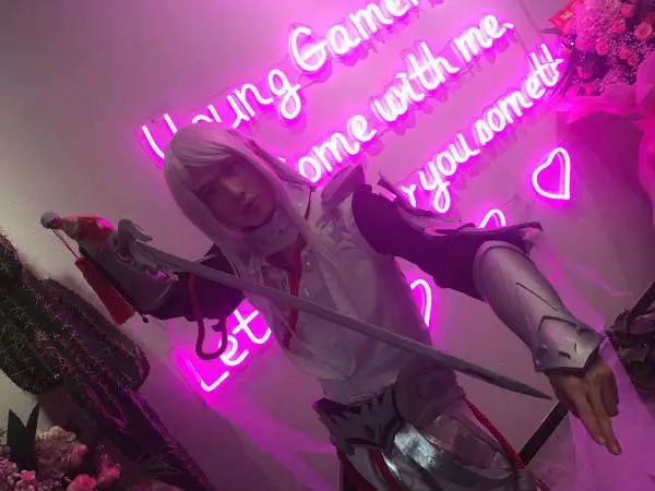 无锡开出首家手游吧小伙用打游戏来创业