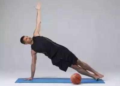 这些出色的男人们，如何谈论瑜伽？