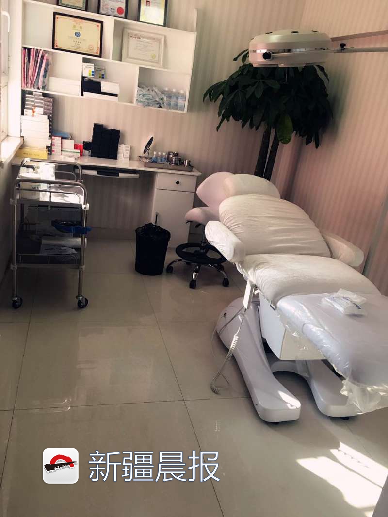 打完针针眼周围起红疙瘩,女的脸上打针然后肿了怎么好