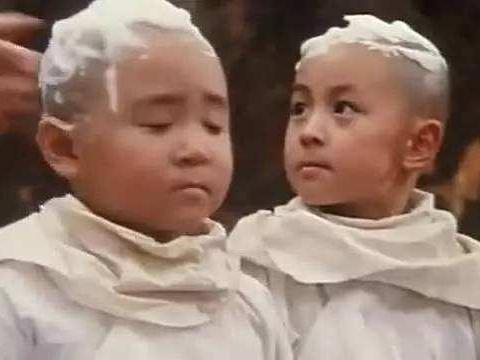 他曾被嘲笑长惨！瘦下帅过鹿晗！网友直呼：眉毛太抢镜呀！