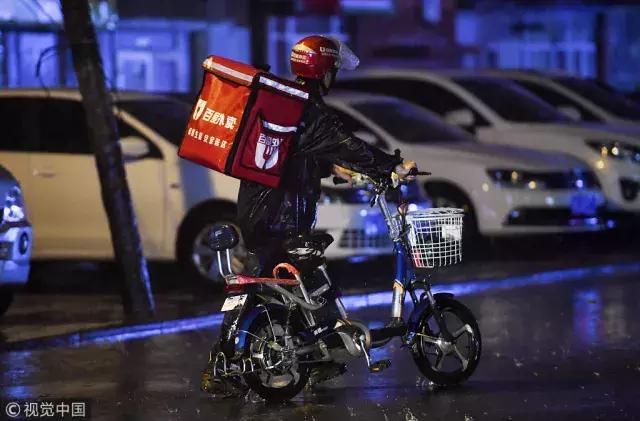 启程后美味送到你眼前，归途中孤独辛酸留给自己