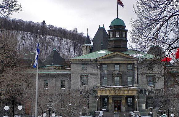 加拿大留学生绿卡入籍条件,留学生申请加拿大永久居留权条件