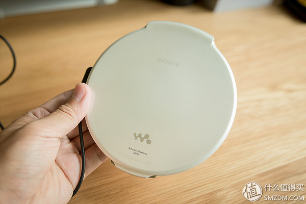 办公桌面舒适简约布局,好看的办公桌面布置