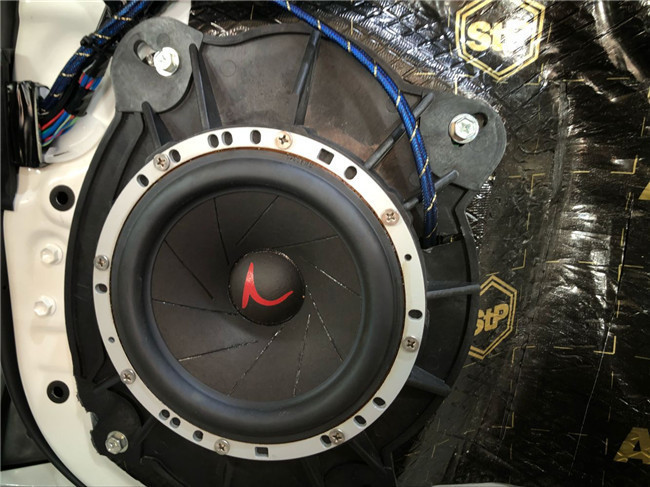 丰田坦途改音响,坦途汽车音响改装