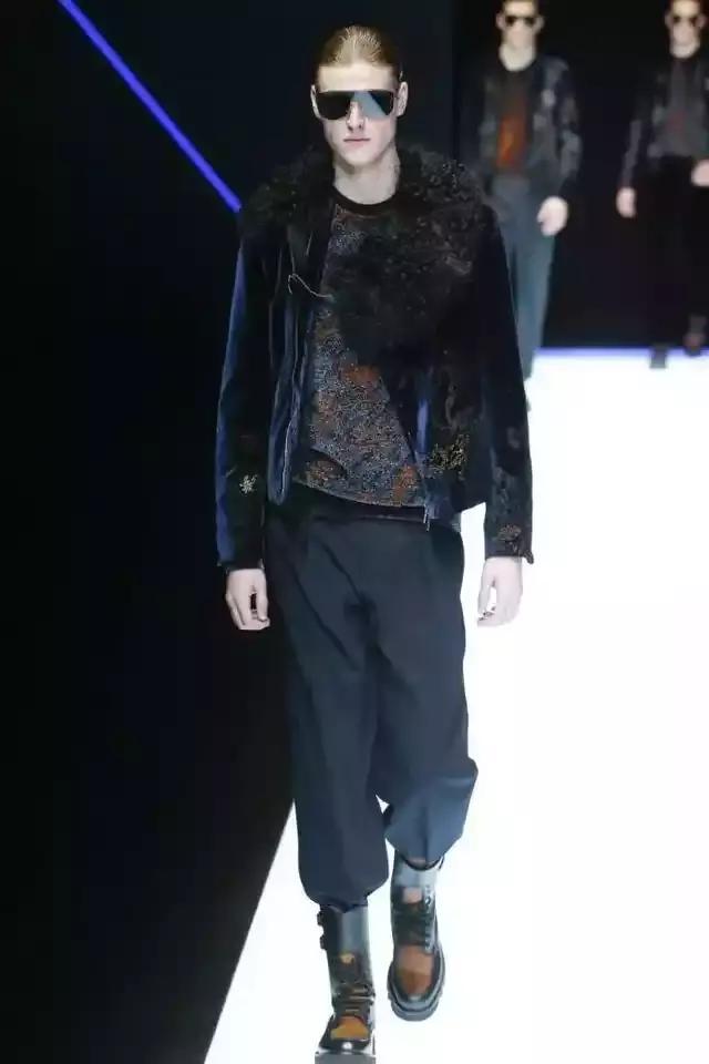 米兰时装周惊艳作品,米兰时装周高燃片段