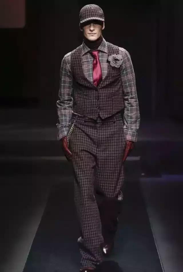 米兰时装周惊艳作品,米兰时装周高燃片段